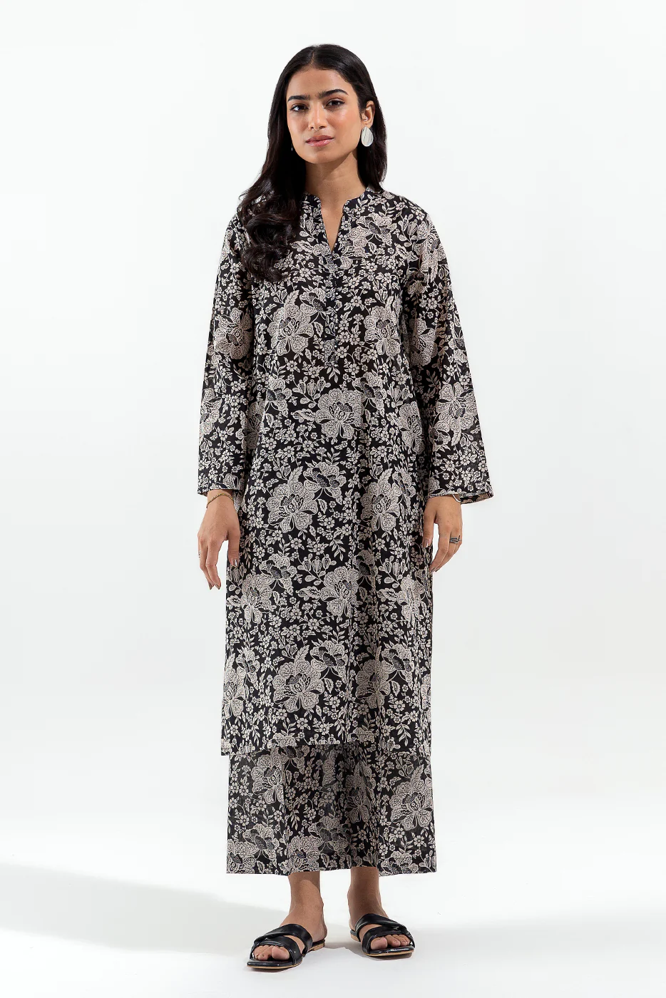 2 PIECE PRINTED LAWN SUIT (PRET) - Image 2