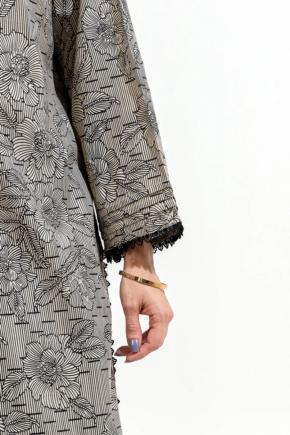 2 PIECE PRINTED LAWN SUIT (PRET) - Image 3