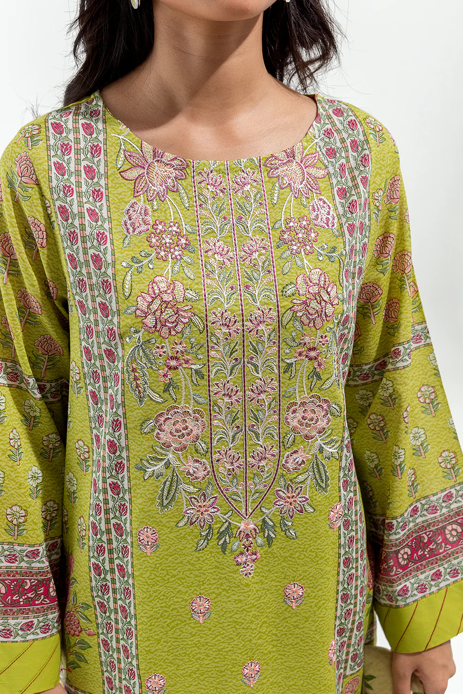 3 PIECE EMBROIDERED LAWN SUIT (PRET) - Image 5