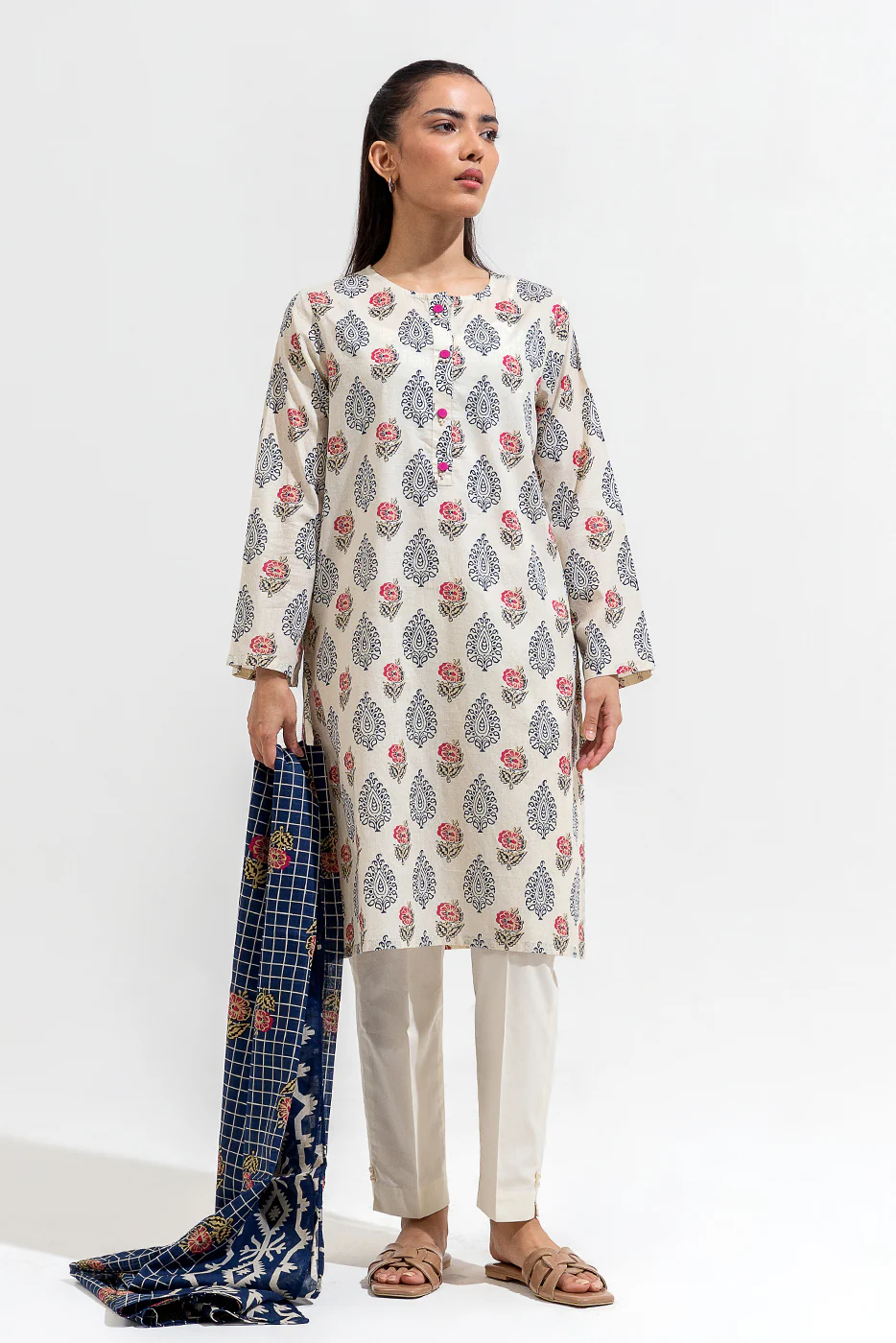 2 PIECE PRINTED LAWN SUIT (PRET) - Image 3