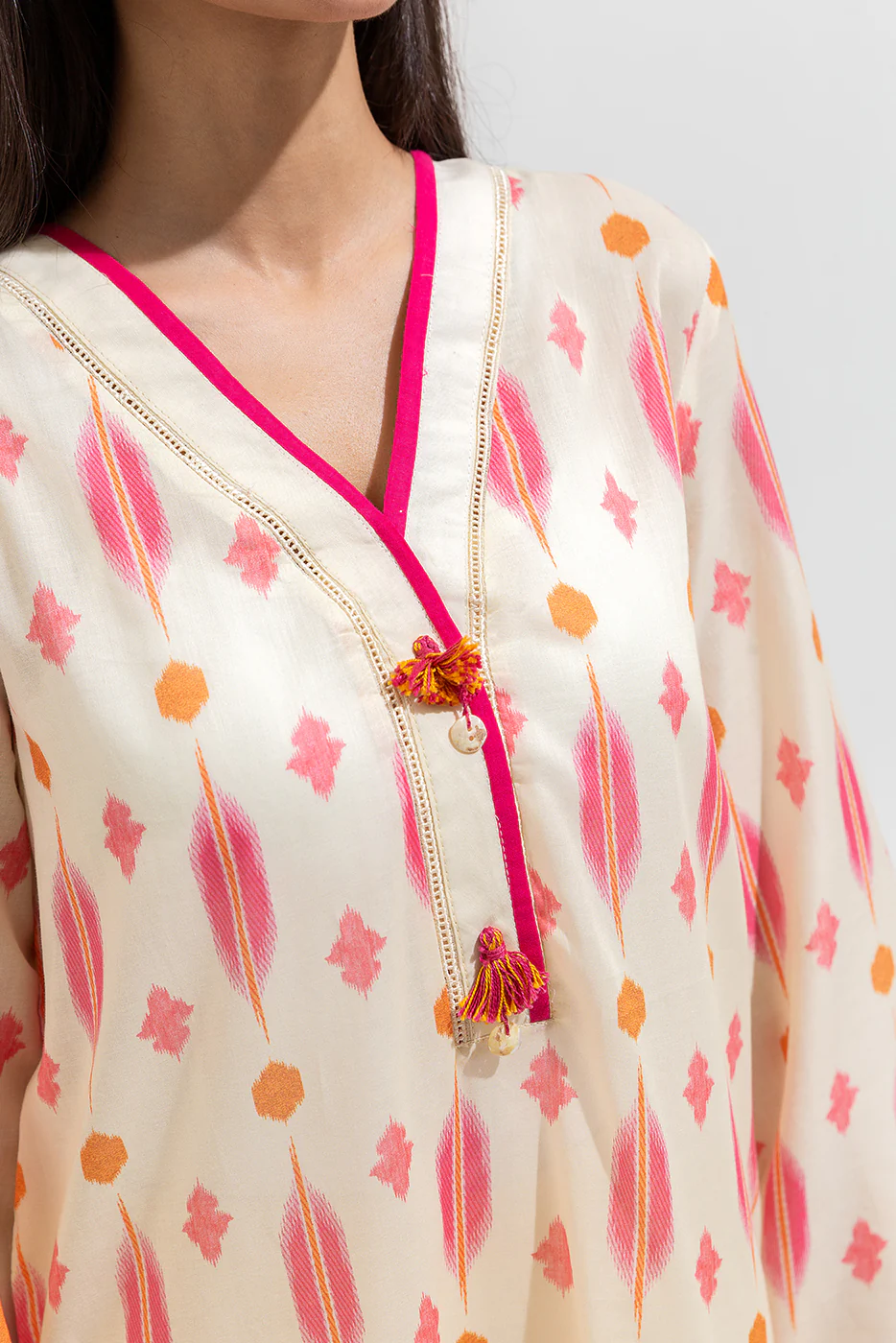 3 PIECE PRINTED LAWN SUIT (PRET) - Image 5