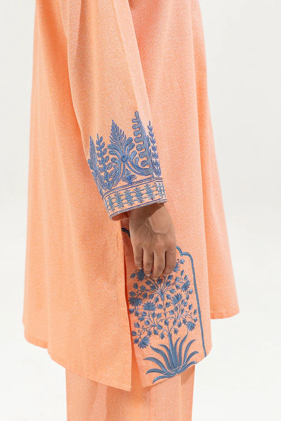2 PIECE EMBROIDERED KARANDI SUIT (PRET) - Image 5