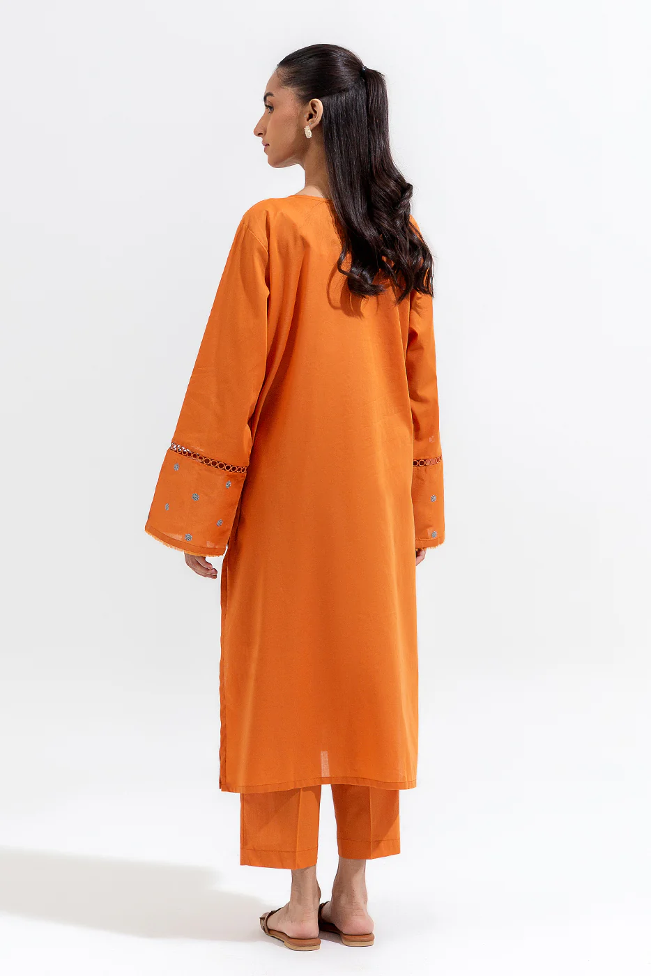 2 PIECE EMBROIDERED LAWN SUIT (PRET) - Image 3