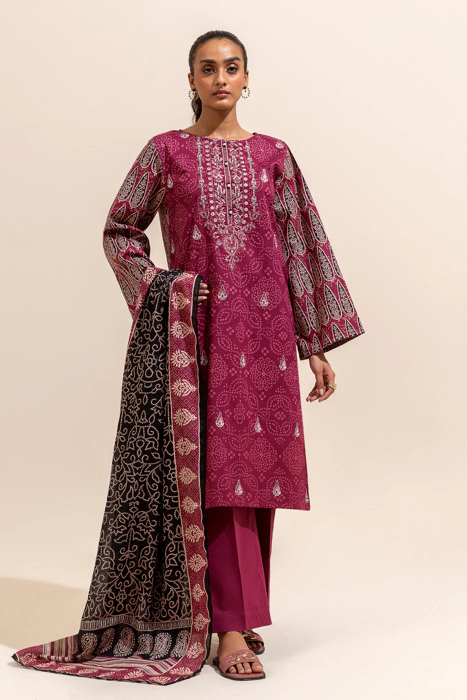 3 PIECE EMBROIDERED LAWN SUIT-MULBERRY TRIBE (UNSTITCHED) - Image 2