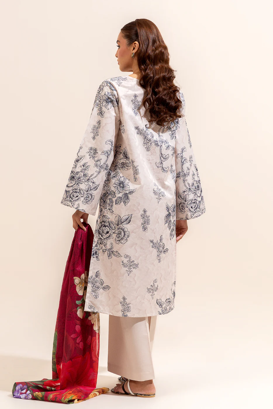 3 PIECE PRINTED LAWN SUIT-IVORY SHADOW (UNSTITCHED) - Image 4