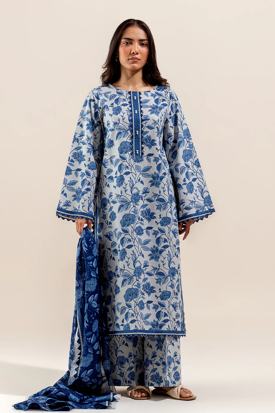 3 PIECE PRINTED LAWN SUIT-BLUE HUE (UNSTITCHED) - Image 3