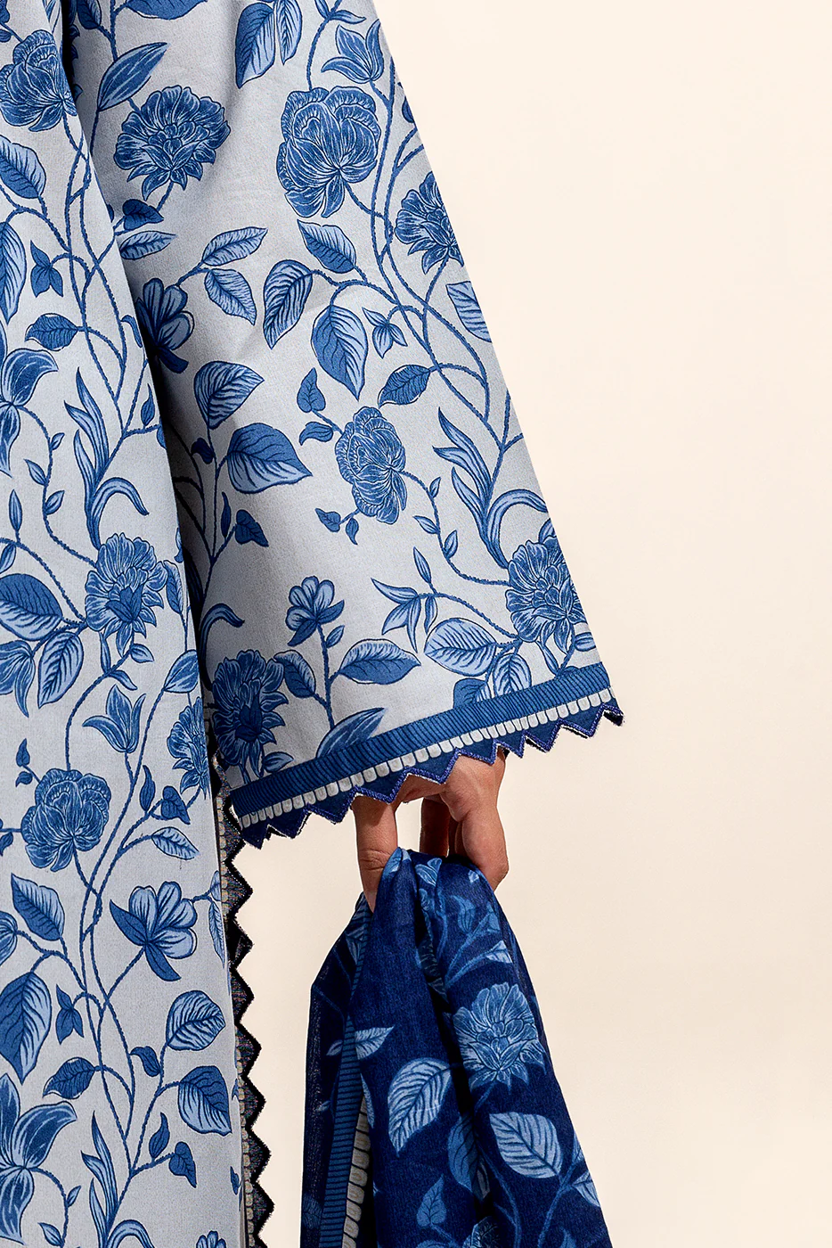 3 PIECE PRINTED LAWN SUIT-BLUE HUE (UNSTITCHED) - Image 6