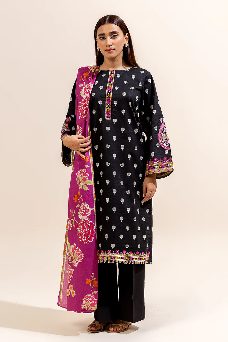 3 PIECE EMBROIDERED LAWN SUIT-JADE SPLASH (UNSTITCHED) - Image 5