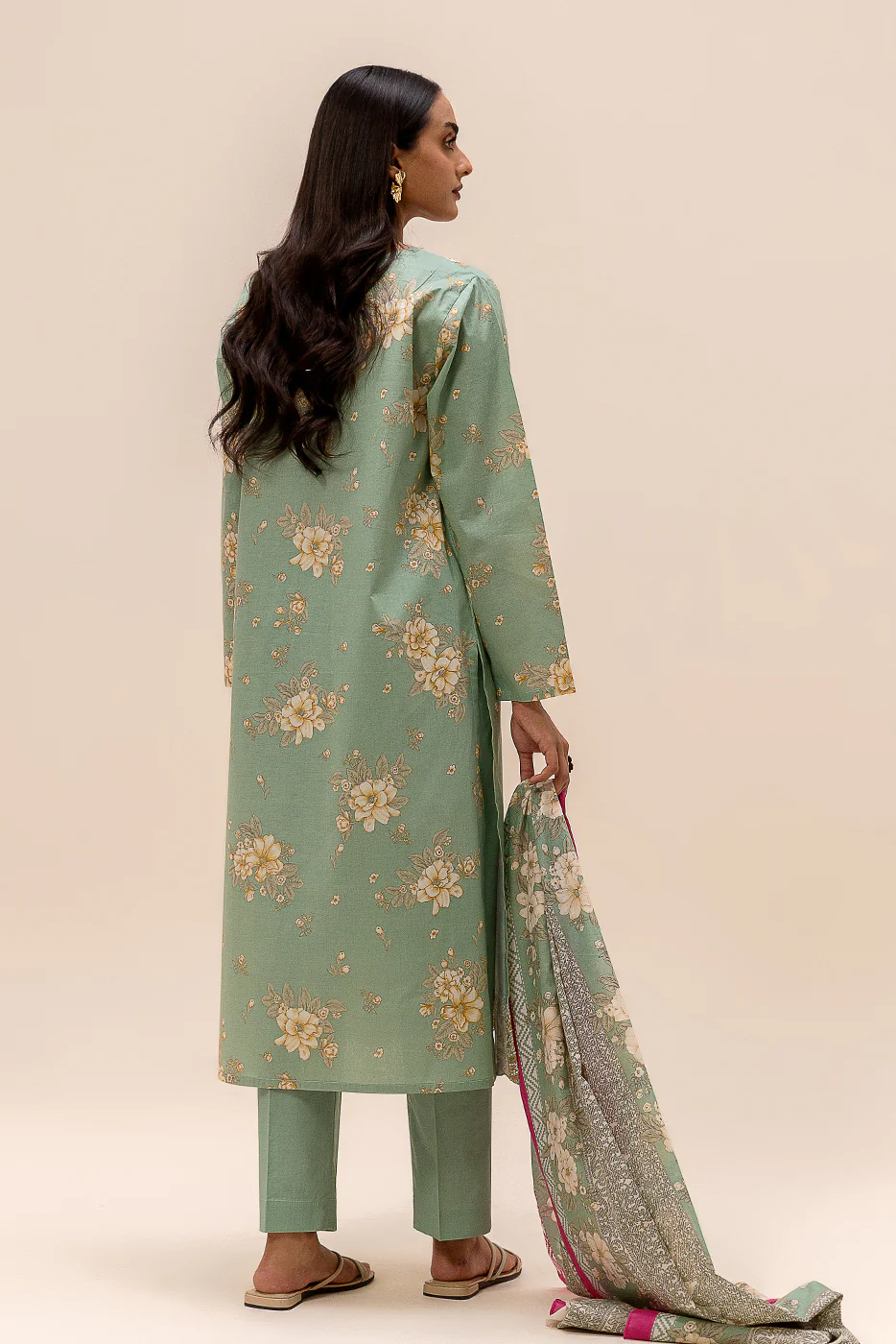 3 PIECE EMBROIDERED LAWN SUIT-AQUA VERVE (UNSTITCHED) - Image 6