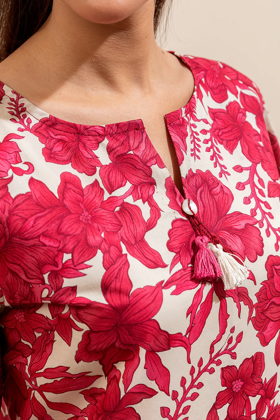 3 PIECE PRINTED LAWN SUIT-CLARET BLOOM (UNSTITCHED) - Image 5