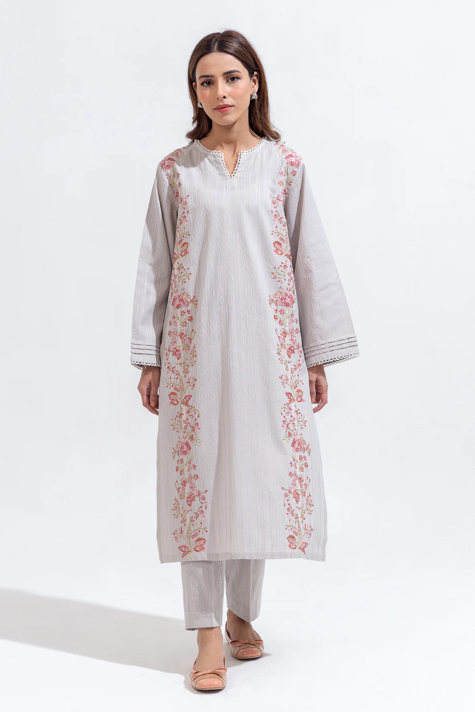2 PIECE EMBROIDERED JACQUARD SUIT (PRET) - Image 2