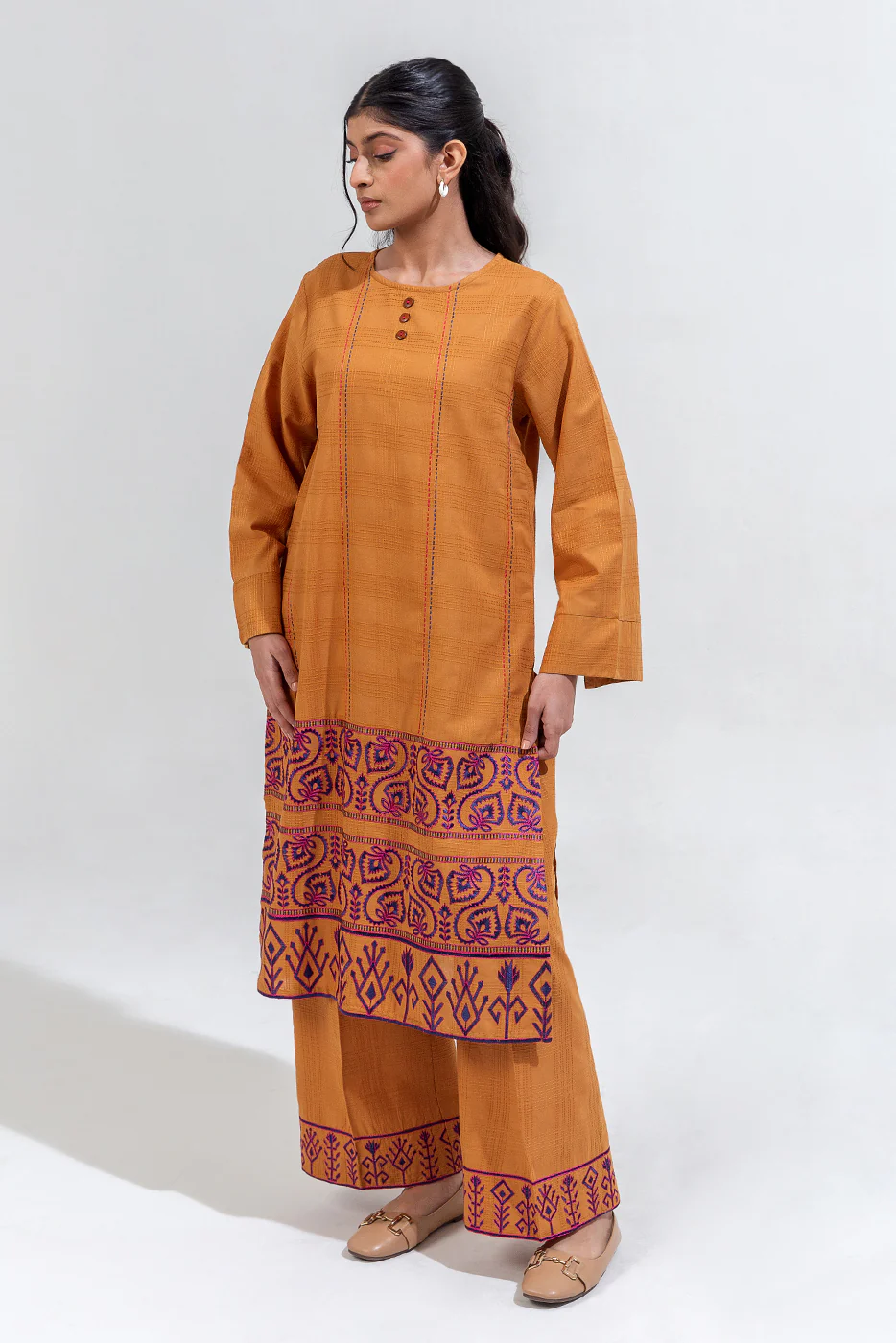 2 PIECE EMBROIDERED JACQUARD SUIT (PRET) - Image 5