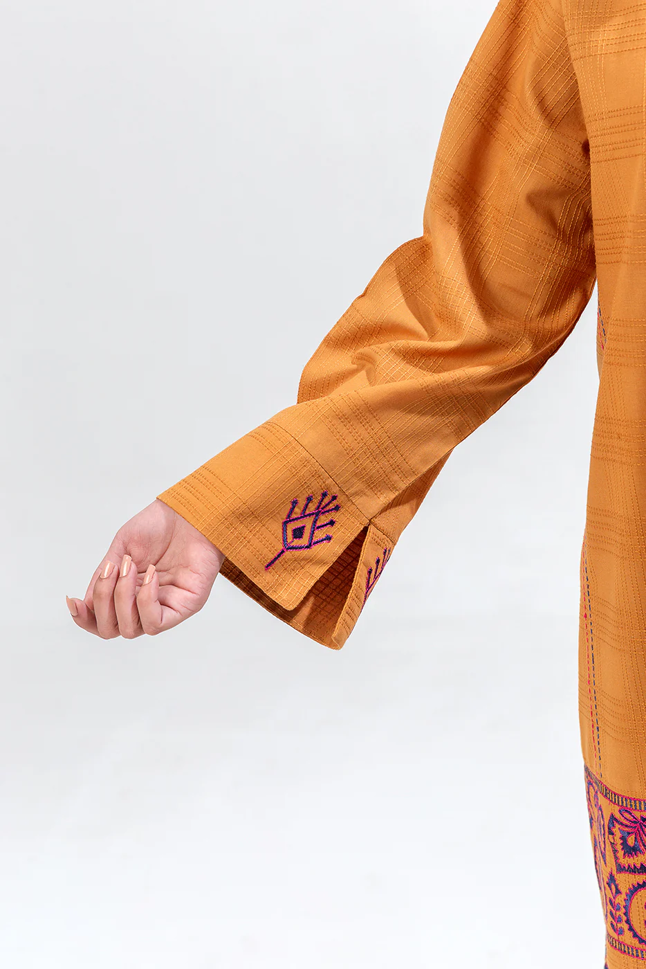 2 PIECE EMBROIDERED JACQUARD SUIT (PRET) - Image 7