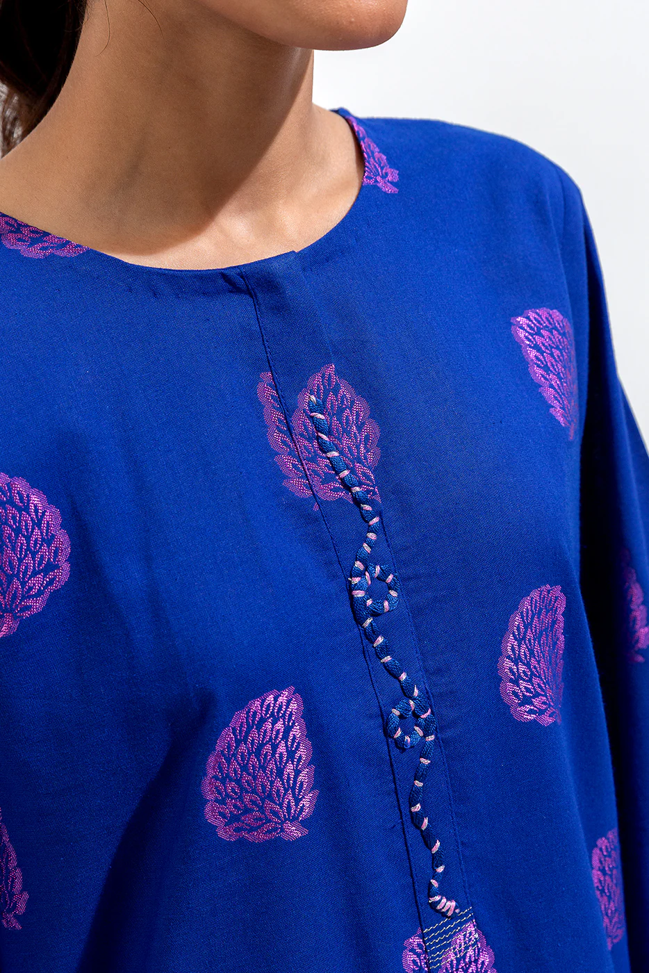 2 PIECE BASIC JACQUARD SUIT (PRET) - Image 4