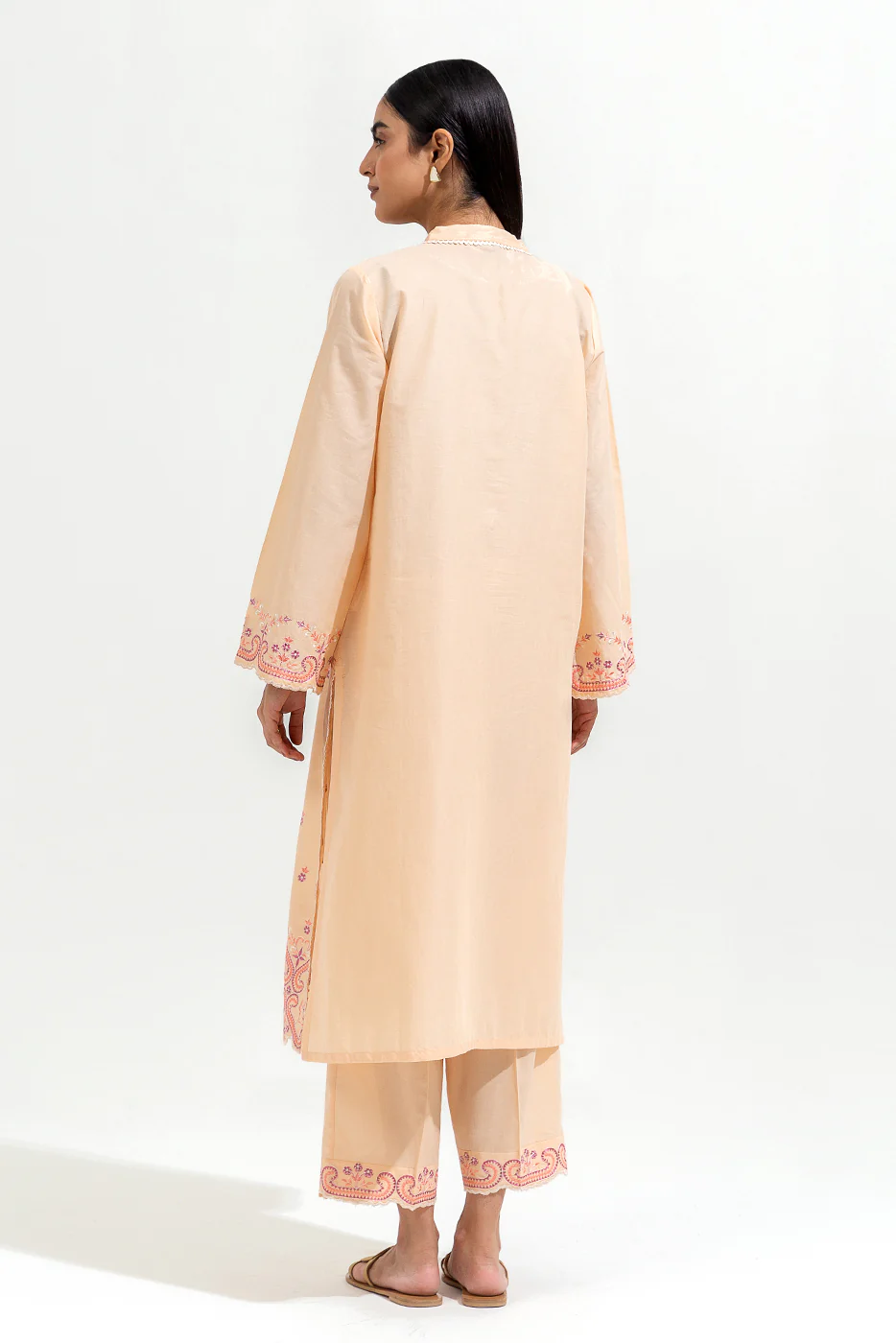 2 PIECE EMBROIDERED LAWN SUIT (PRET) - Image 3