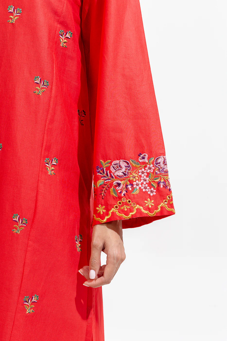 2 PIECE EMBROIDERED LAWN SUIT (PRET) - Image 6