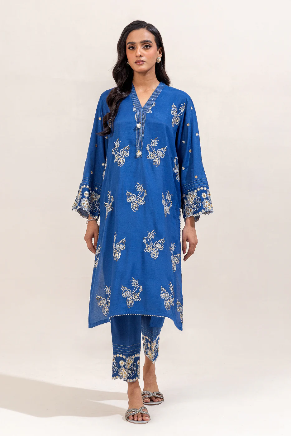 2 PIECE EMBROIDERED SILK SUIT (LUXURY-PRET) - Image 10