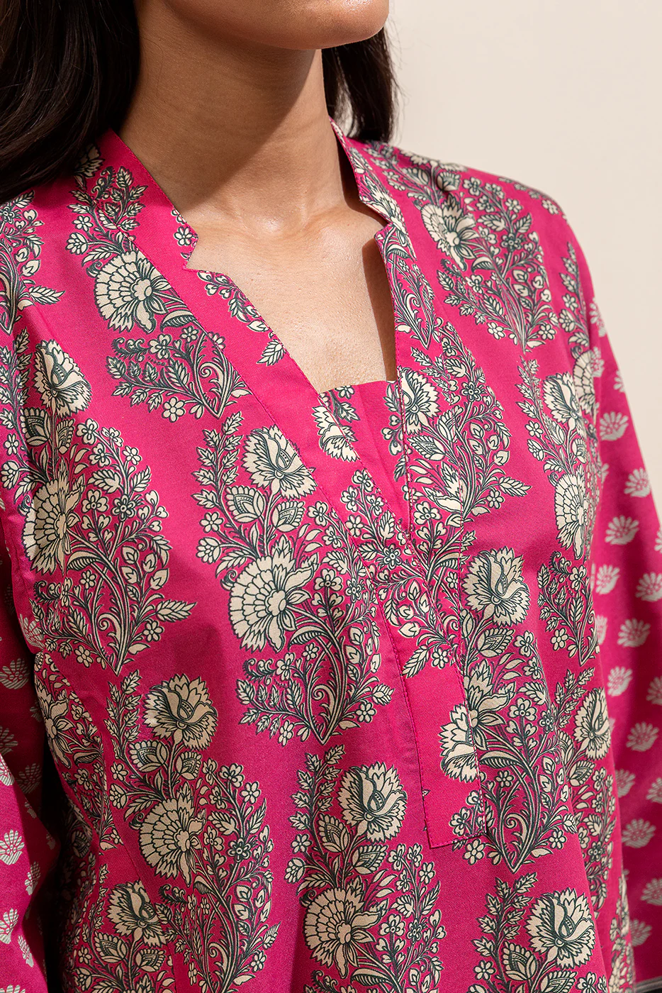 3 PIECE PRINTED LAWN SUIT-CERISE MESH ( UNSTITCHED) - Image 5