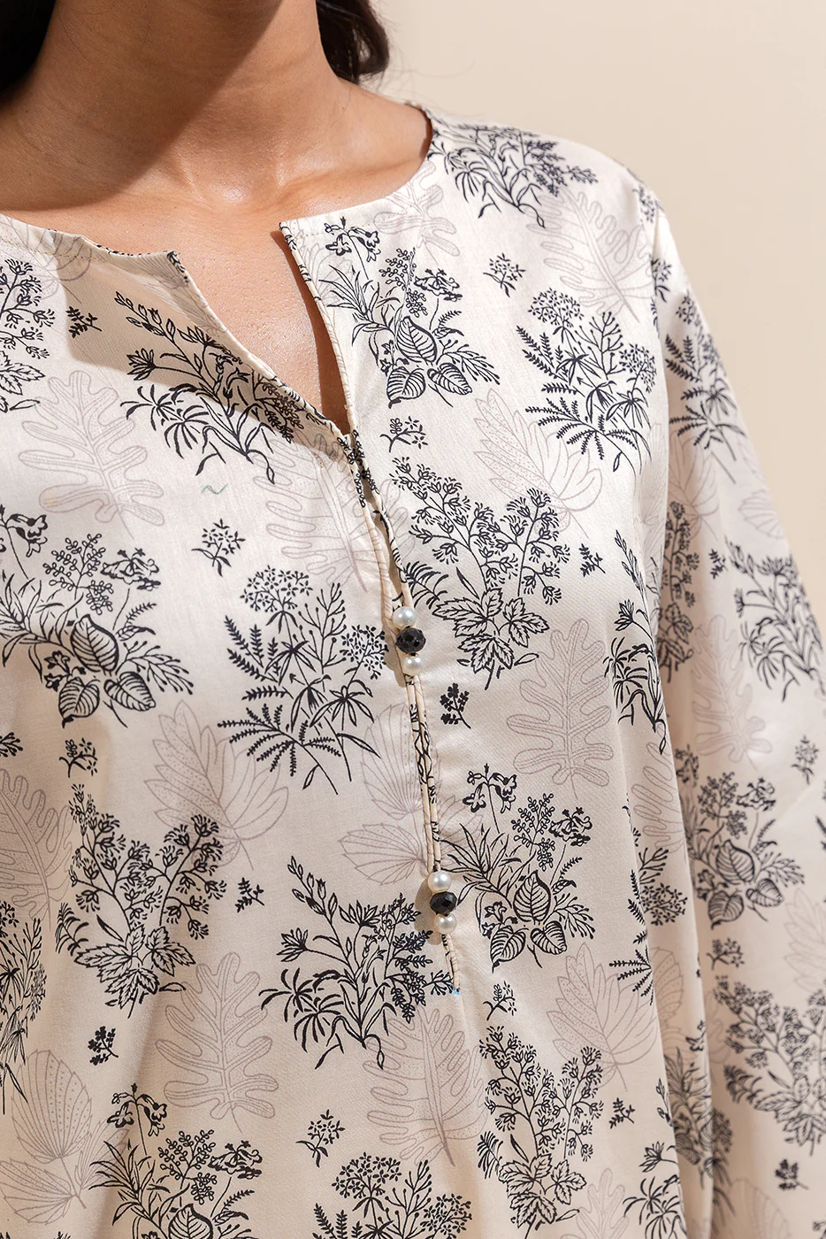 3 PIECE PRINTED LAWN SUIT-RAVEN  BEIGE (UNSTITCHED) - Image 5