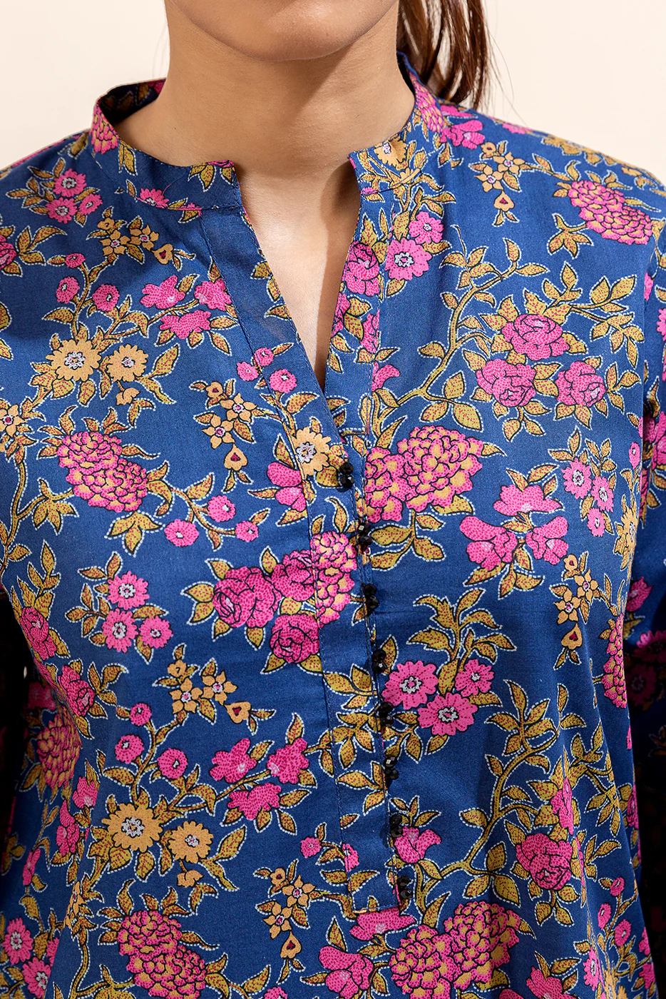 3 PIECE PRINTED LAWN SUIT-LAPIS GARDENIA (UNSTITCHED) - Image 2
