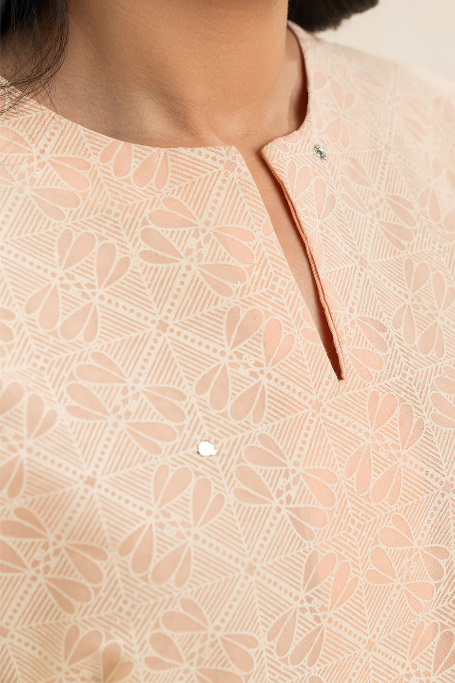 2 PIECE EMBROIDERED PAPER COTTON SUIT (PRET) - Image 5
