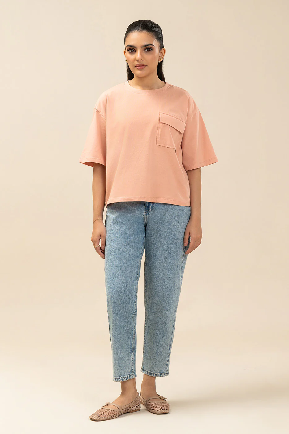 BASIC TEE