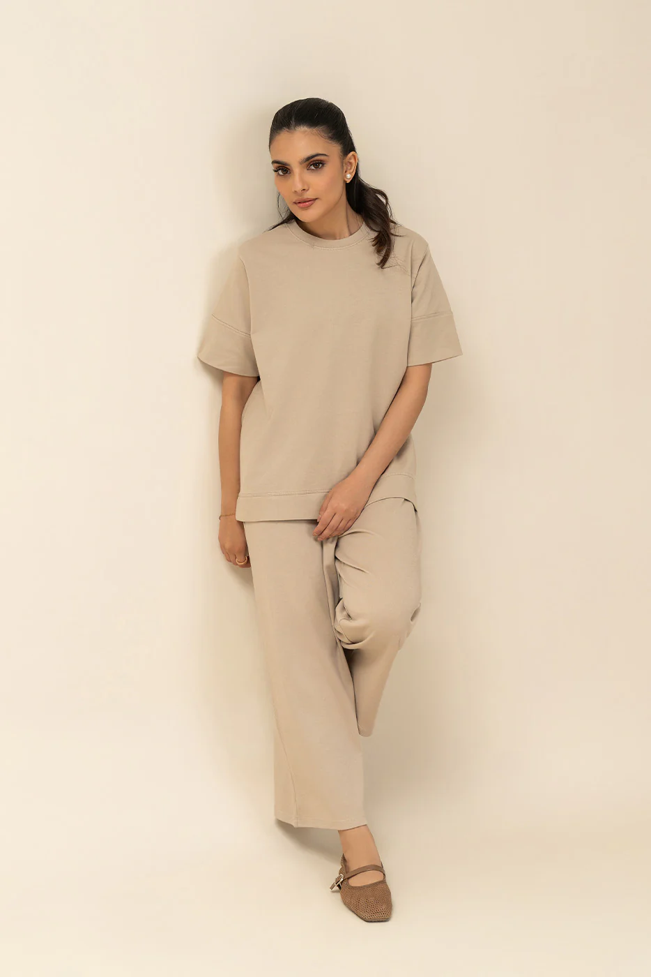 BASIC TEE - Image 2