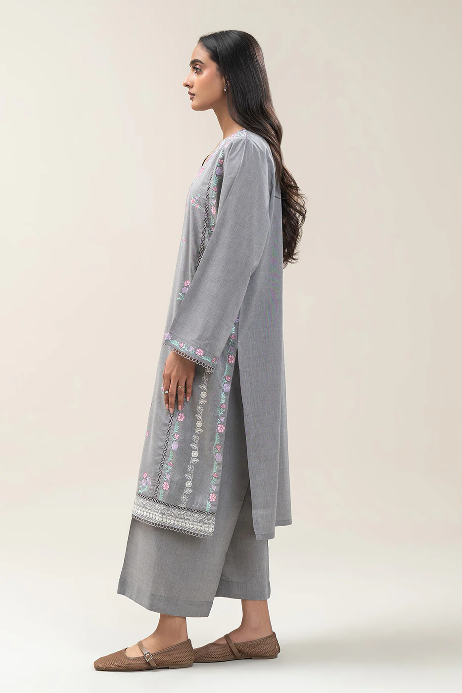 2 PIECE EMBROIDERED CHAMBRAY SUIT (PRET) - Image 2