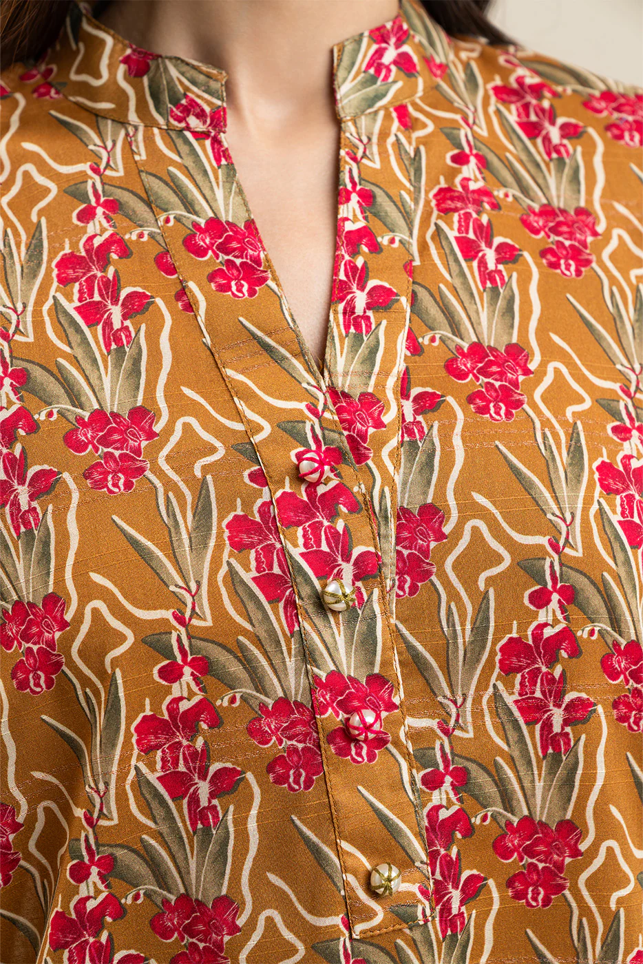 2 PIECE PRINTED LUREX LAWN SUIT (PRET) - Image 5