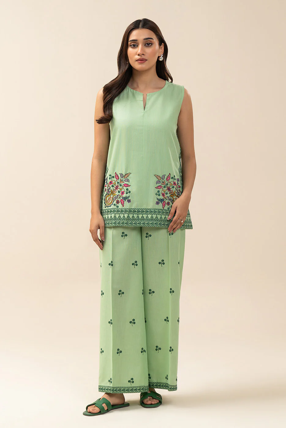 2 PIECE EMBROIDERED SLUB LAWN CO-ORD SET (FLOW) - Image 4