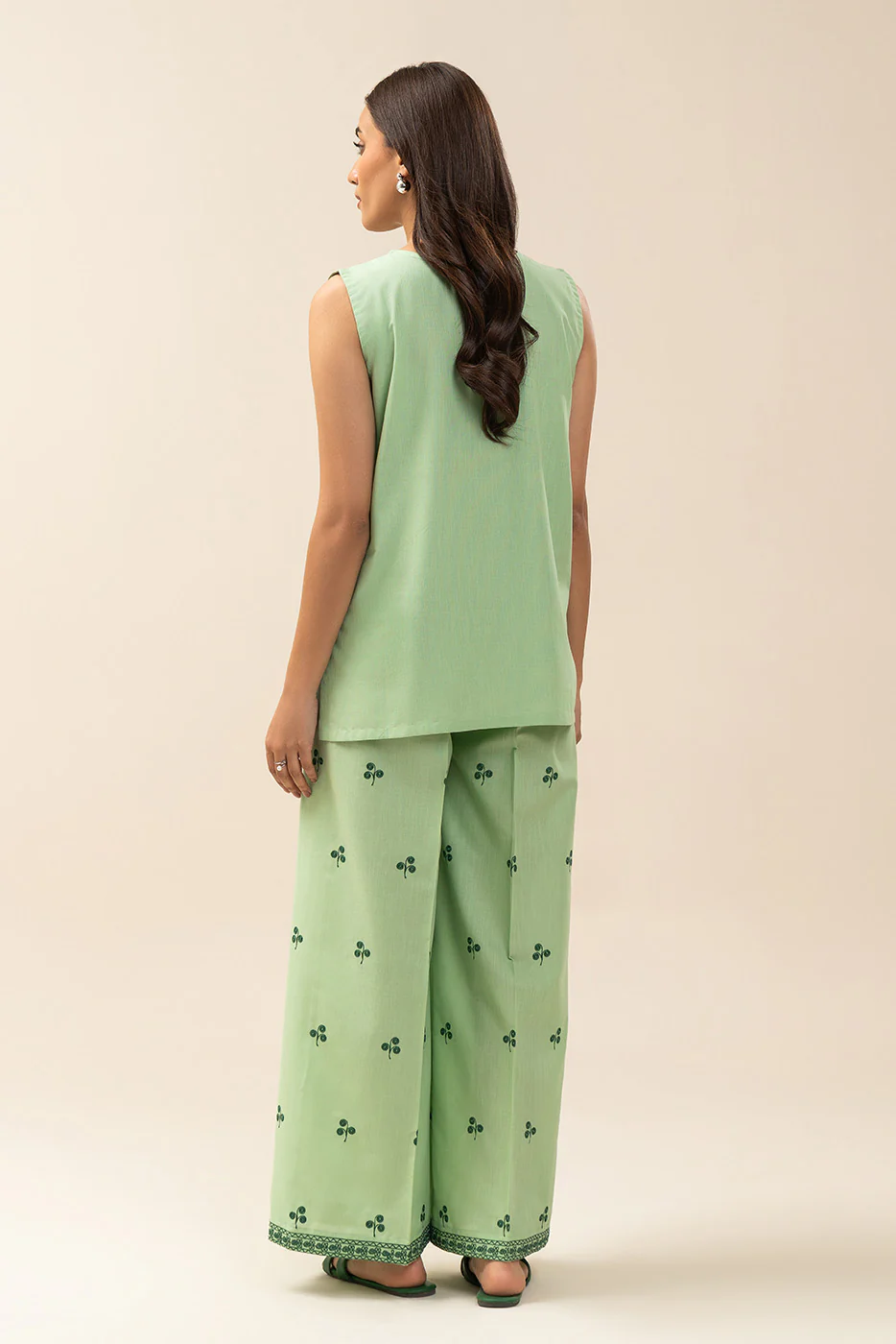 2 PIECE EMBROIDERED SLUB LAWN CO-ORD SET (FLOW) - Image 5