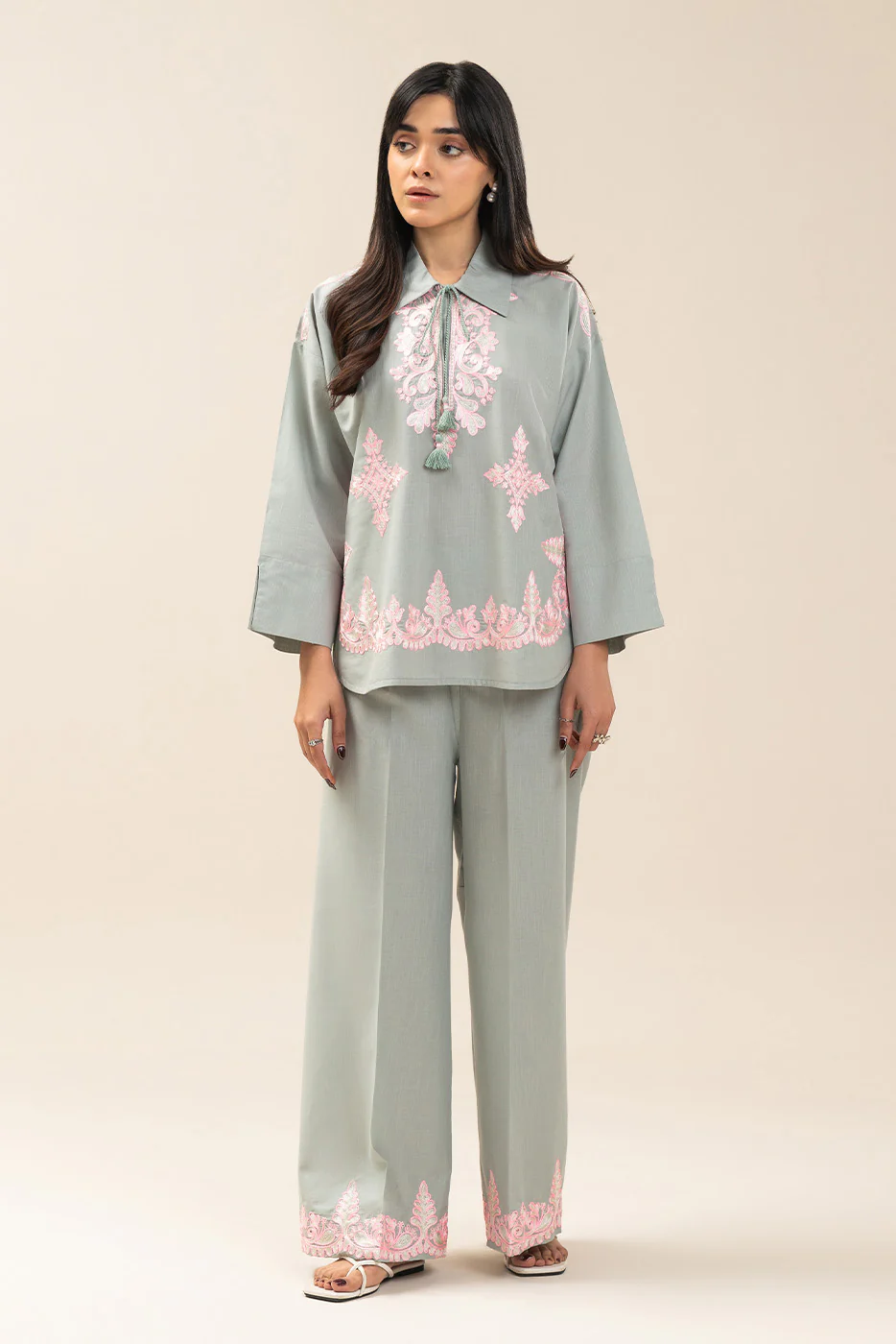EMBROIDERED CO-ORD SET (FLOW) - Image 2