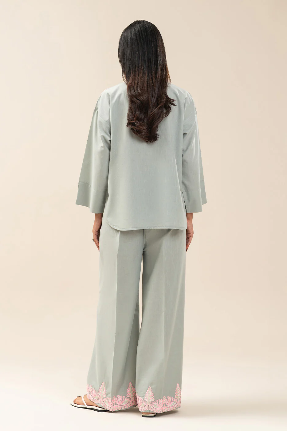 EMBROIDERED CO-ORD SET (FLOW) - Image 3