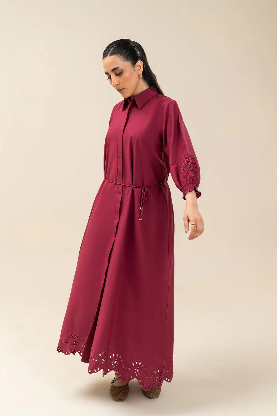 EMBROIDERED YARN DYED DRESS (FLOW) - Image 2