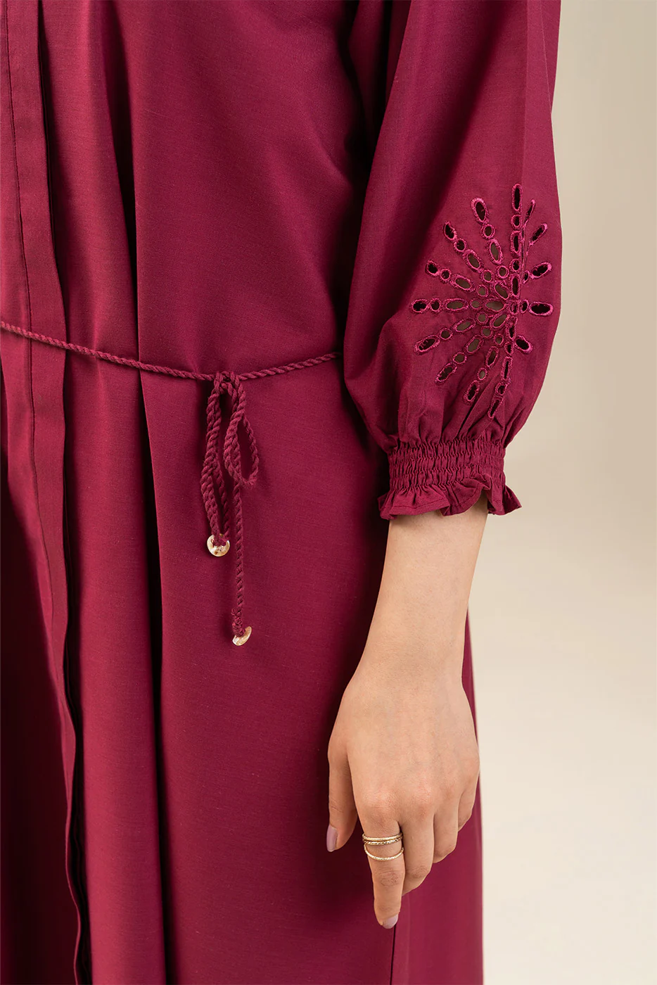EMBROIDERED YARN DYED DRESS (FLOW) - Image 6