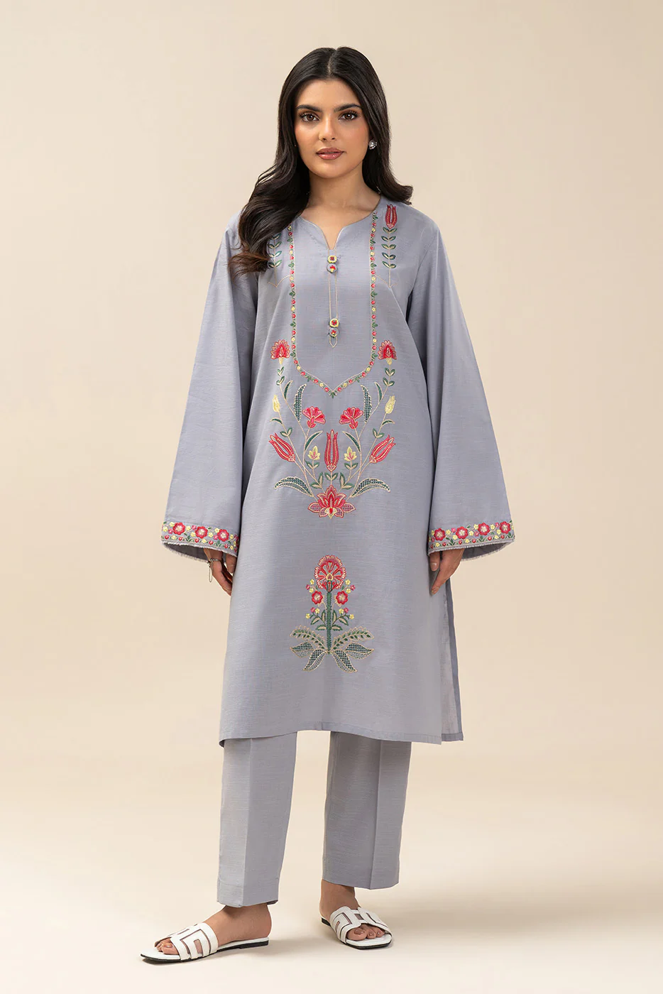 2 PIECE EMBROIDERED SLUB SUIT (PRET) - Image 2