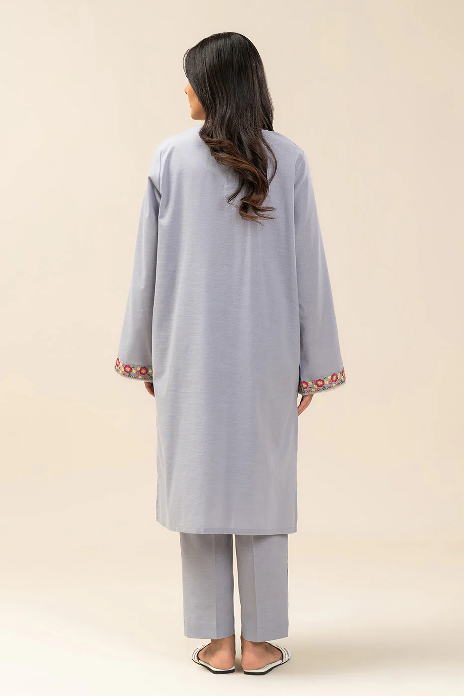 2 PIECE EMBROIDERED SLUB SUIT (PRET) - Image 4