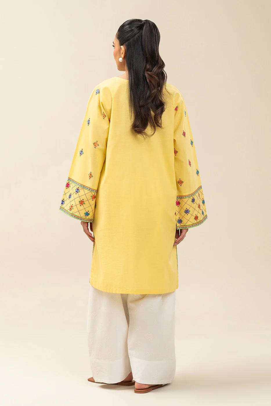 EMBROIDERED SLUB LAWN SHIRT (PRET) - Image 6