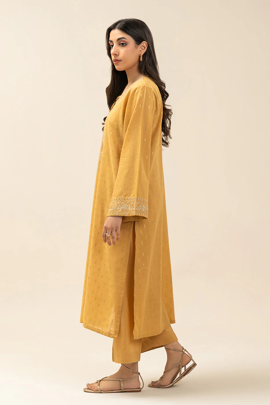 2 PIECE EMBROIDERED ZARI JACQUARD SUIT (PRET) - Image 3