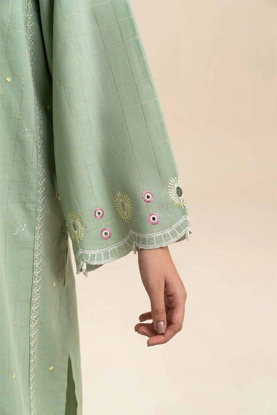 2 PIECE EMBROIDERED YARN DYED LUREX SUIT (PRET) - Image 6