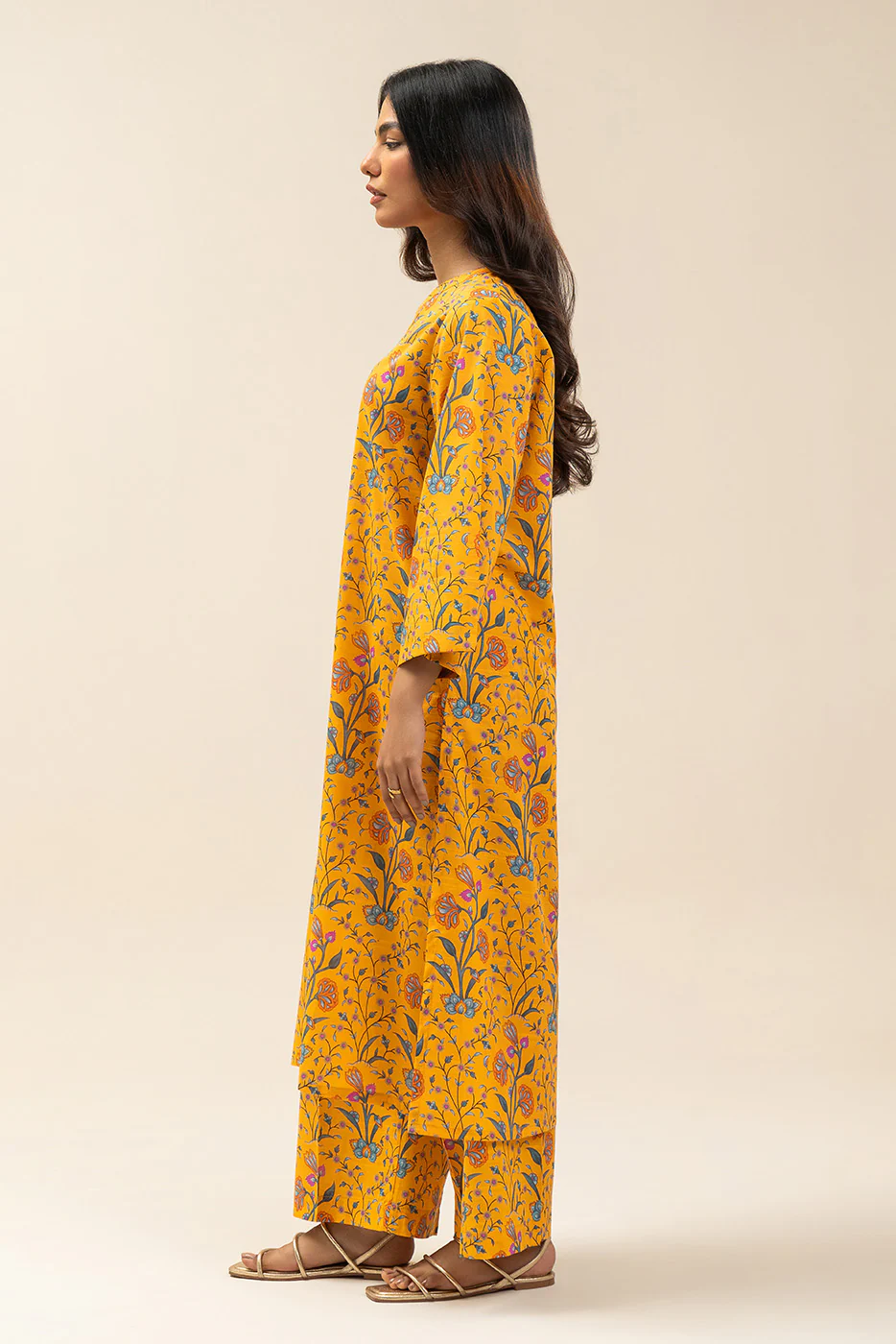 2 PIECE PRINTED DORIA LAWN SUIT (PRET) - Image 3