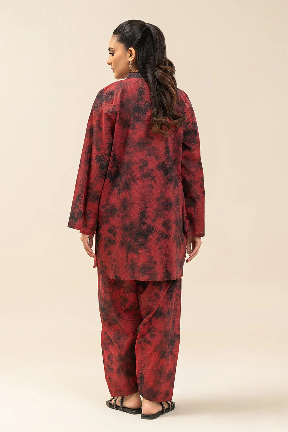 2 PIECE PRINTED LAWN SUIT (PRET) - Image 4