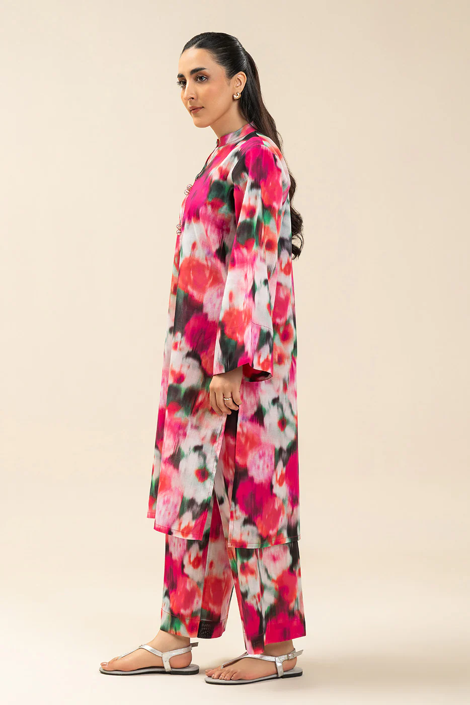 2 PIECE PRINTED LAWN SUIT (PRET) - Image 3