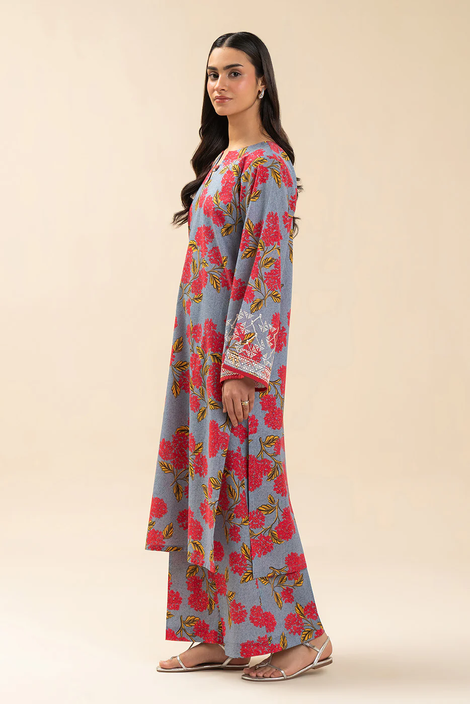 2 PIECE EMBROIDERED TWO WAY SLUB SUIT (PRET) - Image 6