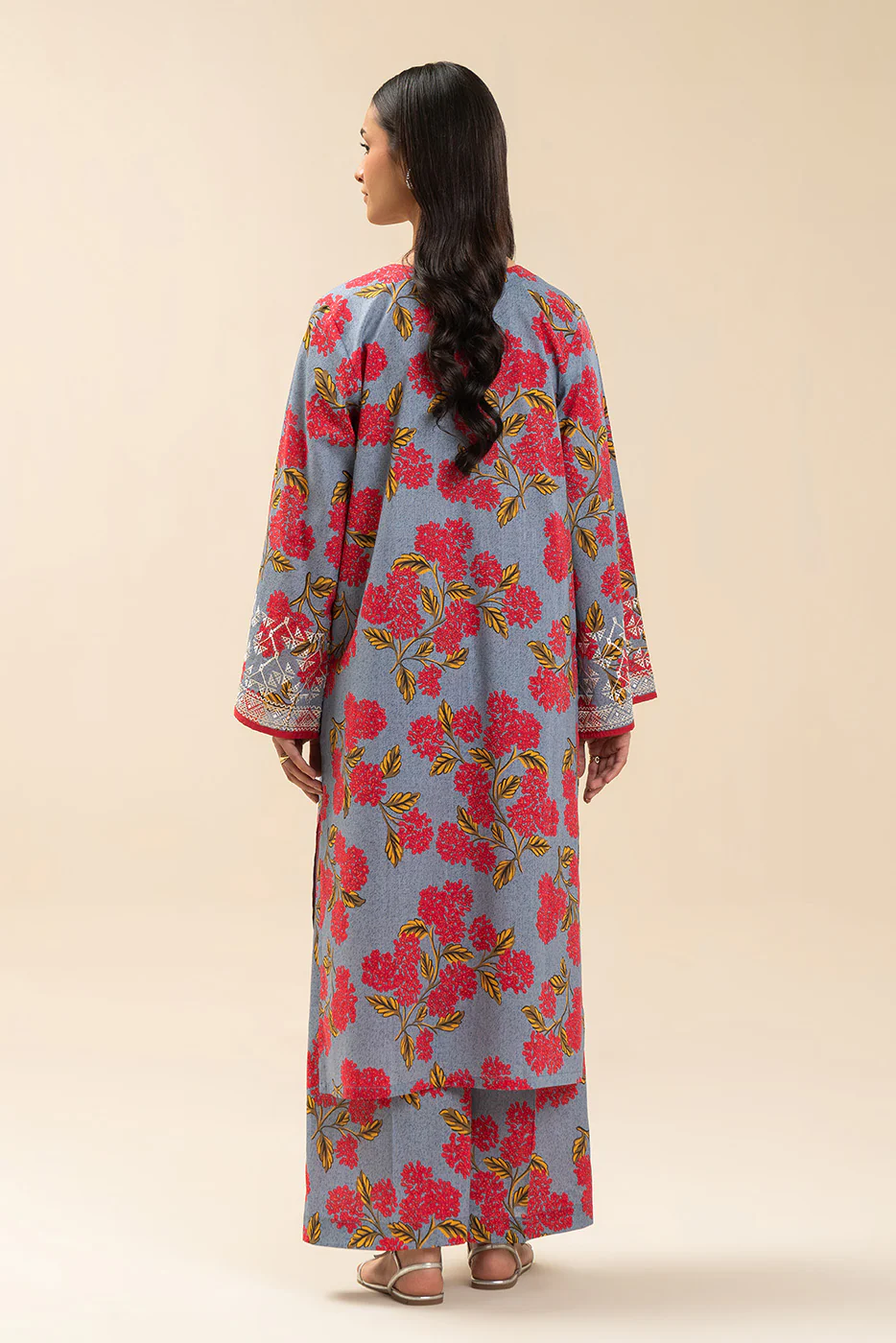 2 PIECE EMBROIDERED TWO WAY SLUB SUIT (PRET) - Image 7