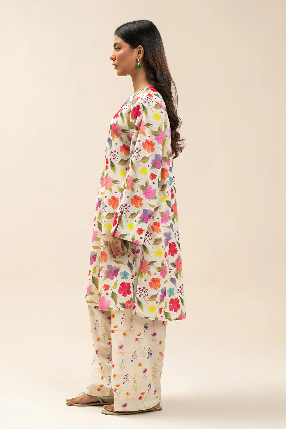 2 PIECE PRINTED LUREX LAWN SUIT (PRET) - Image 3