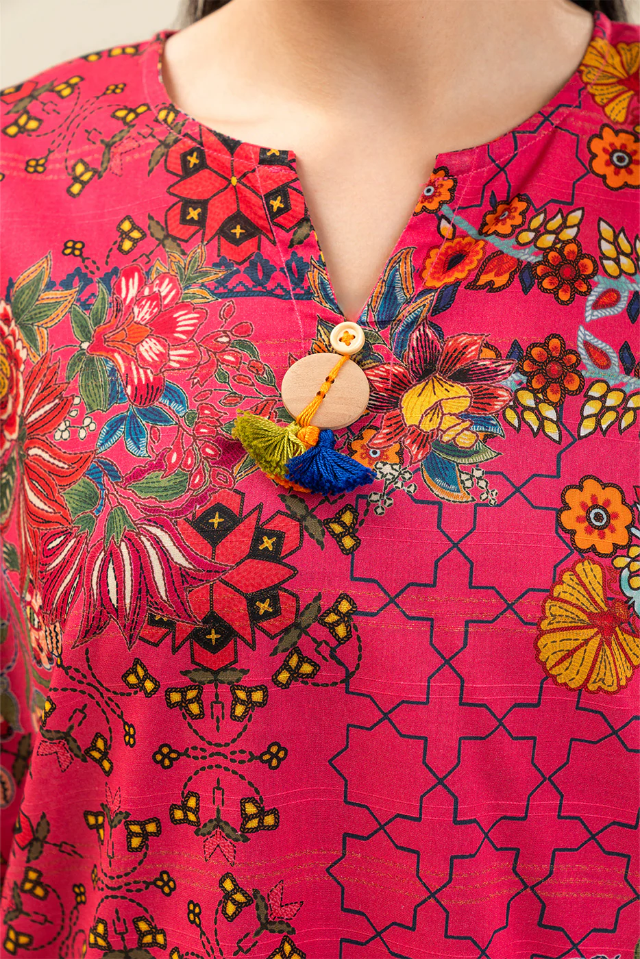 2 PIECE PRINTED LUREX LAWN SUIT (PRET) - Image 5