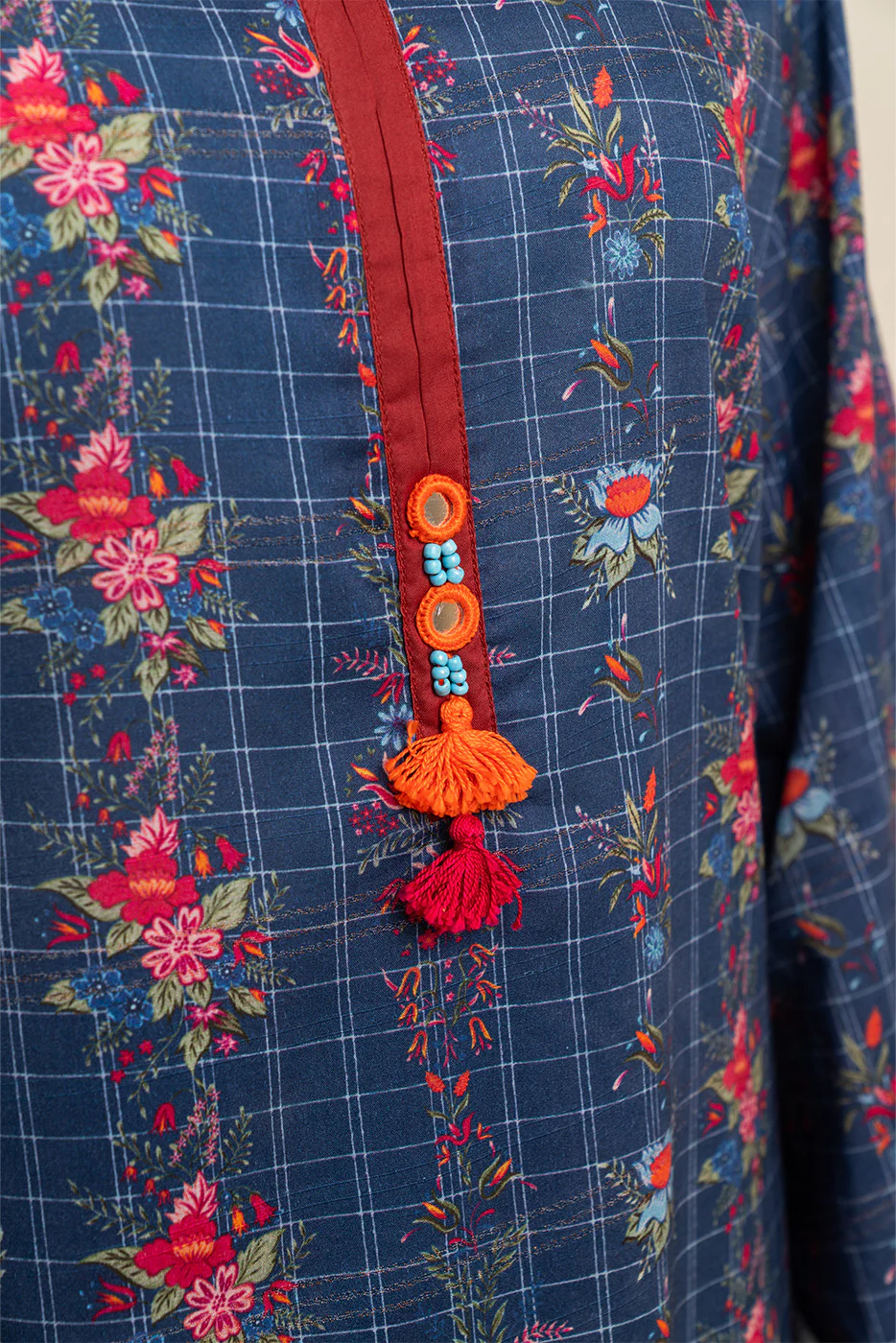 2 PIECE PRINTED LUREX LAWN SUIT (PRET) - Image 5