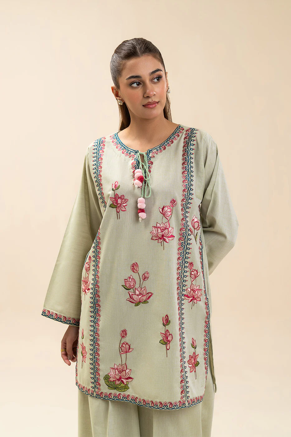 2 PIECE EMBROIDERED CHAMBRAY SUIT (FLOW) - Image 5