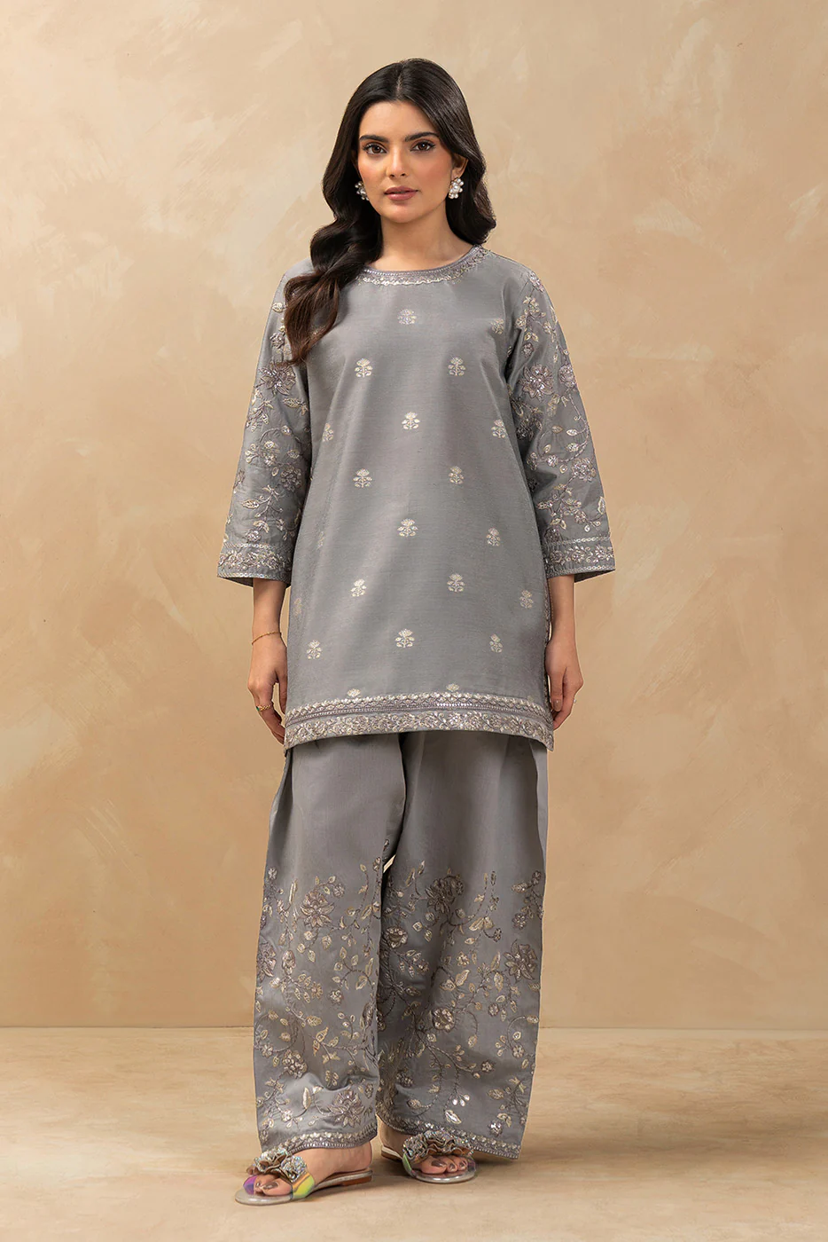 2 PIECE EMBROIDERED ZARI JACQUARD SUIT (LUXURY PRET) - Image 5